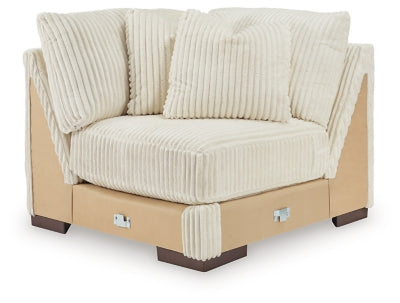 Lindyn Sectional with Chaise - 3 Bros Warehouse