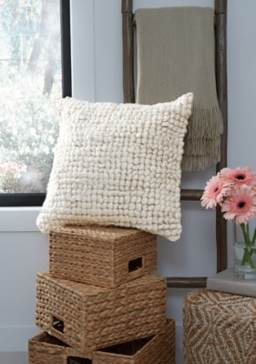 Aavie Pillow - 3 Bros Warehouse