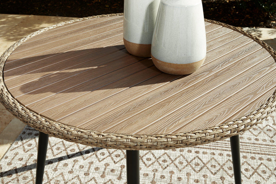 Amaris Outdoor Dining Set - 3 Bros Warehouse