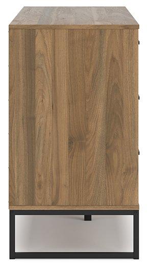 Deanlow Bedroom Package - 3 Bros Warehouse