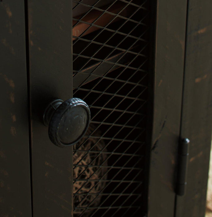 Valebeck Occasional Table Set - 3 Bros Warehouse