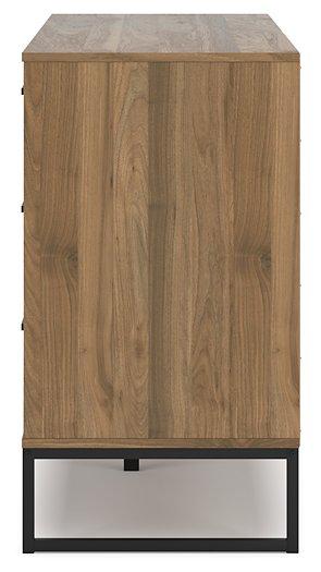 Deanlow Bedroom Package - 3 Bros Warehouse