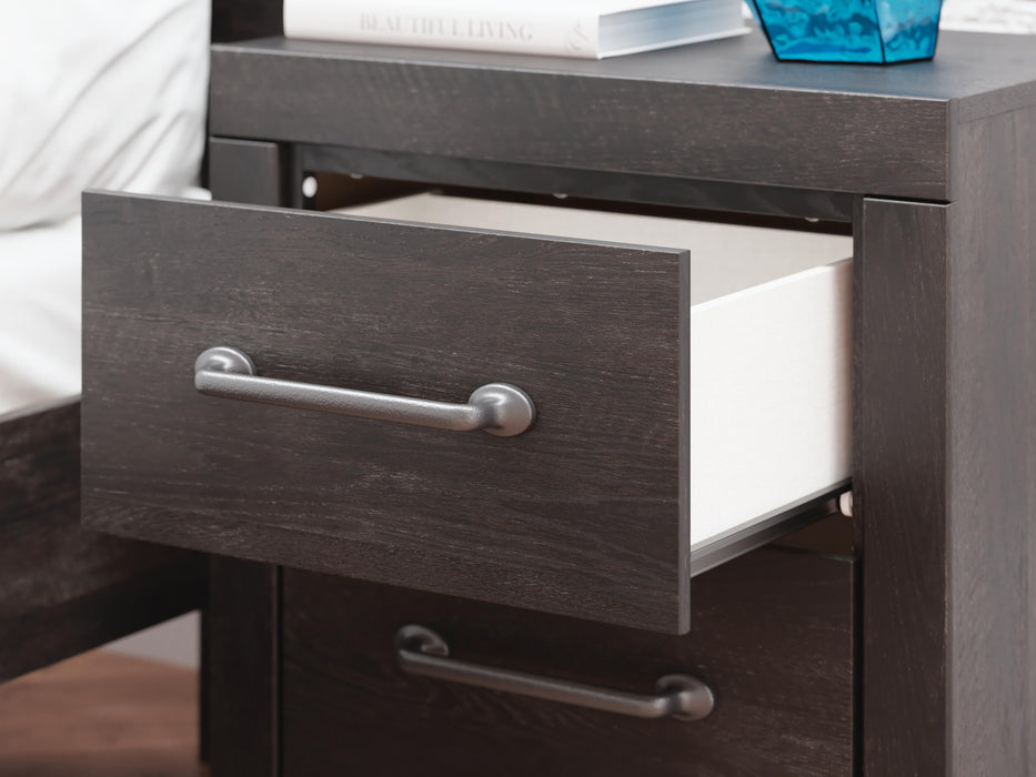 Hollivern Bedroom Set - 3 Bros Warehouse