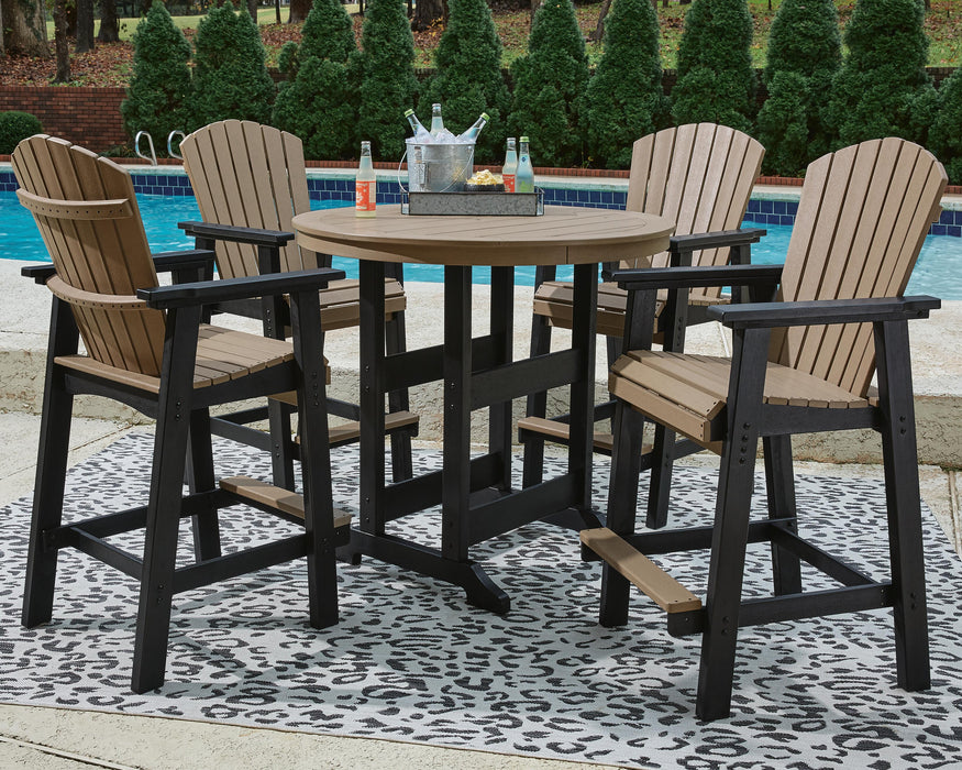 Fairen Trail Outdoor Dining Set
