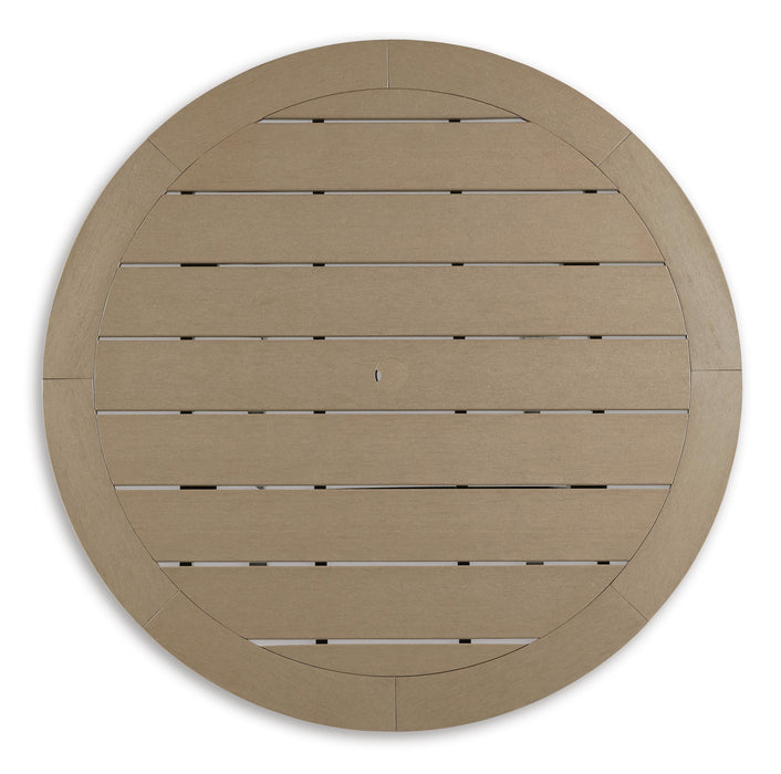 Fairen Trail Outdoor Dining Set